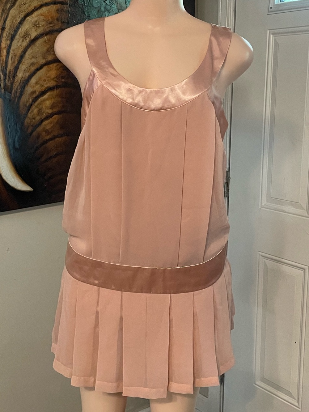 xxi 20s inspired flapper dress Pink Satin-Trim Pleated drop waist Small scoop